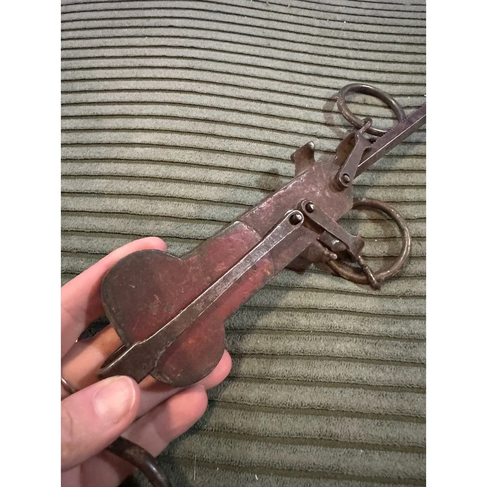 Antique Cast Iron‎ Metal Balance Scale with Hook and Weight